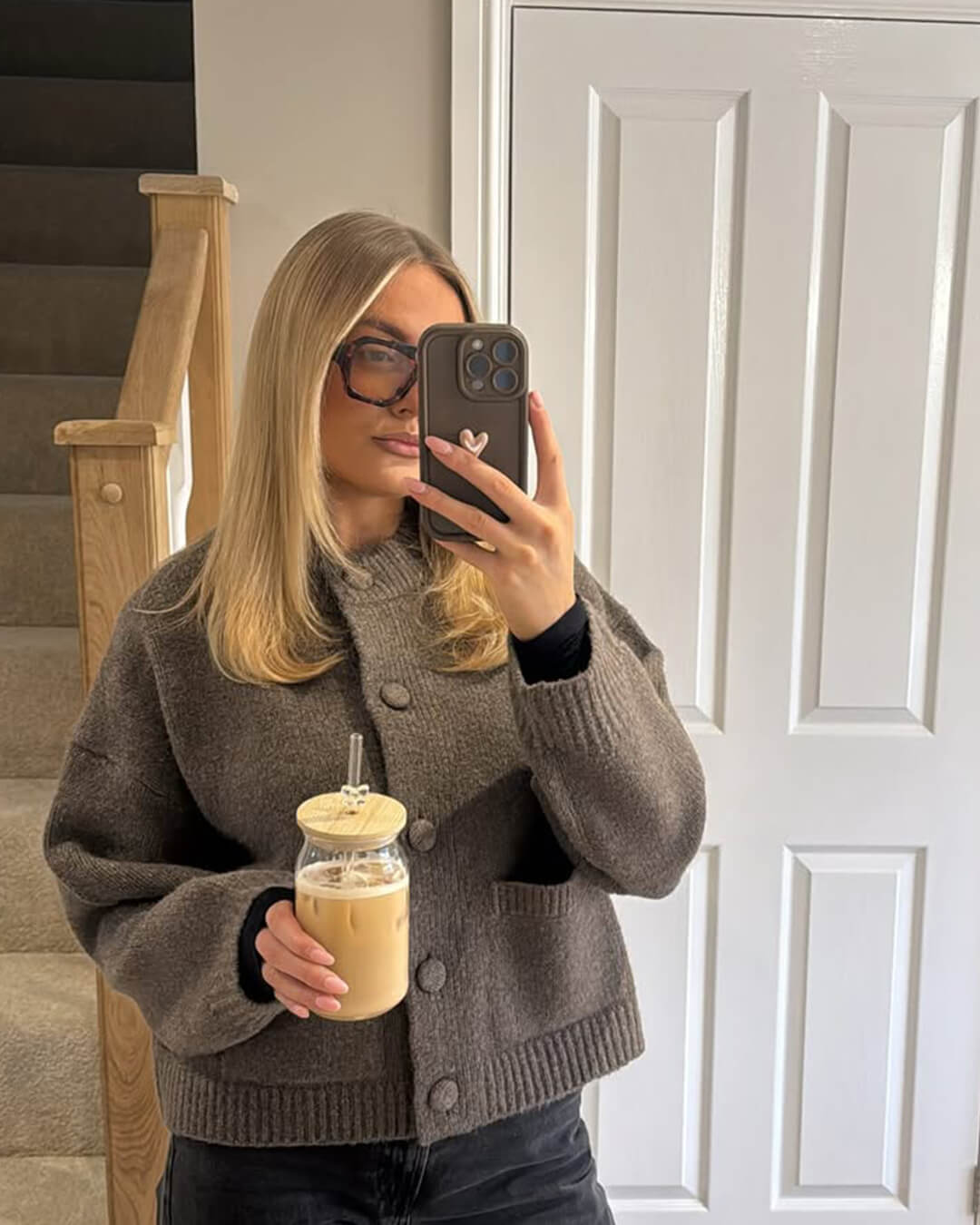 Vanessa Grob gestrickte Strickjacke